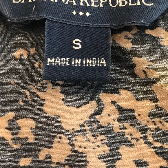 Banana Republic | Blouse Long Sleeve S - Picture 3 of 3